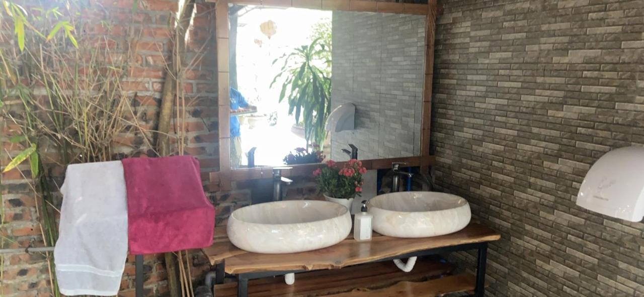 Camellia Eco Home &Tra My Restaurant نينه بينه المظهر الخارجي الصورة